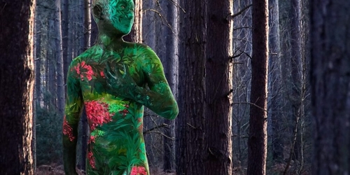 В Англии появился лес со скульптурами