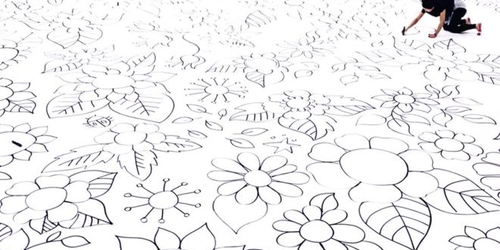 Британская художница побила рекорд по созданию самого большого рисунка в мире