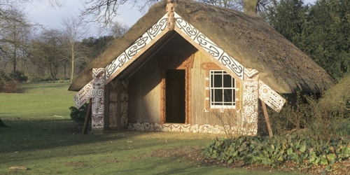 Новой Зеландии вернули исторические резные украшения