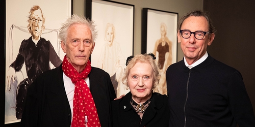 Дэвид Хокни показал портреты близких друзей на своей новой выставке