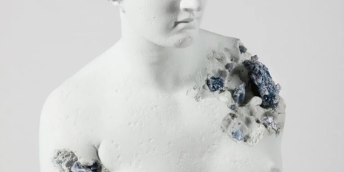 Даниэль Аршам «испортил» знаменитые скульптуры