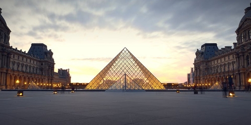 Греция требует от Лувра скульптуры из Парфенона