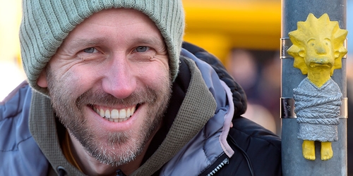 «Венгерский Бэнкси» устроил охоту за скульптурами в Будапеште