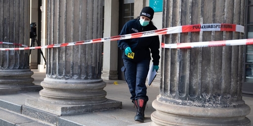 Неизвестные похитили ценные ювелирные изделия из музея в Дрездене