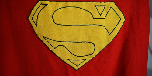 В Голливуде продали первый плащ Супермена