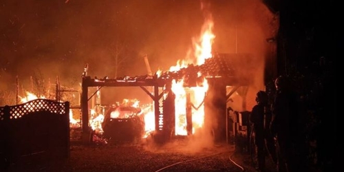 Английский художник «чудом остался жив» после пожара в своей студии