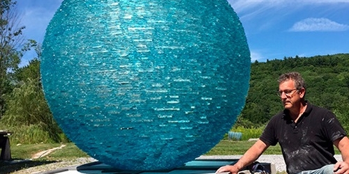 Эшвилльский музей представил первую публичную инсталляцию на своей территории