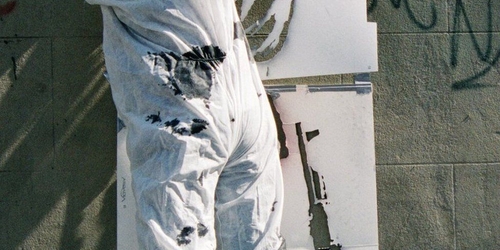 Бывший продюсер Бэнкси опубликовал фотографии художника за работой