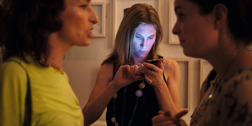 Фотограф запечатлел, как смартфоны «зомбируют» людей