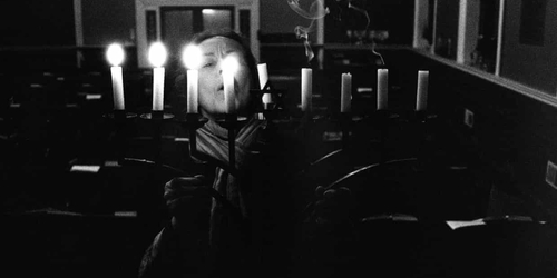 Фотограф-мусульманка сделала серию снимков из последней синагоги Бредфорда