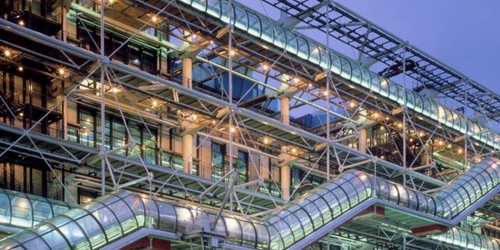 Мужчина изрезал картину в Центре Помпиду