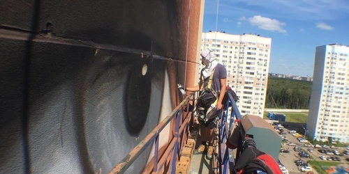 В Подмосковье появился огромный мурал с Гагариным