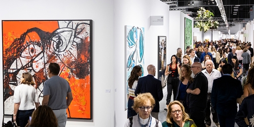 Art Basel отменила ярмарку в Майами-Бич