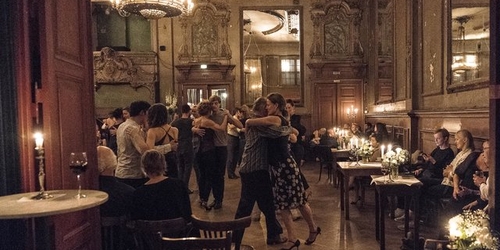 В Берлине может закрыться легендарный танцевальный зал