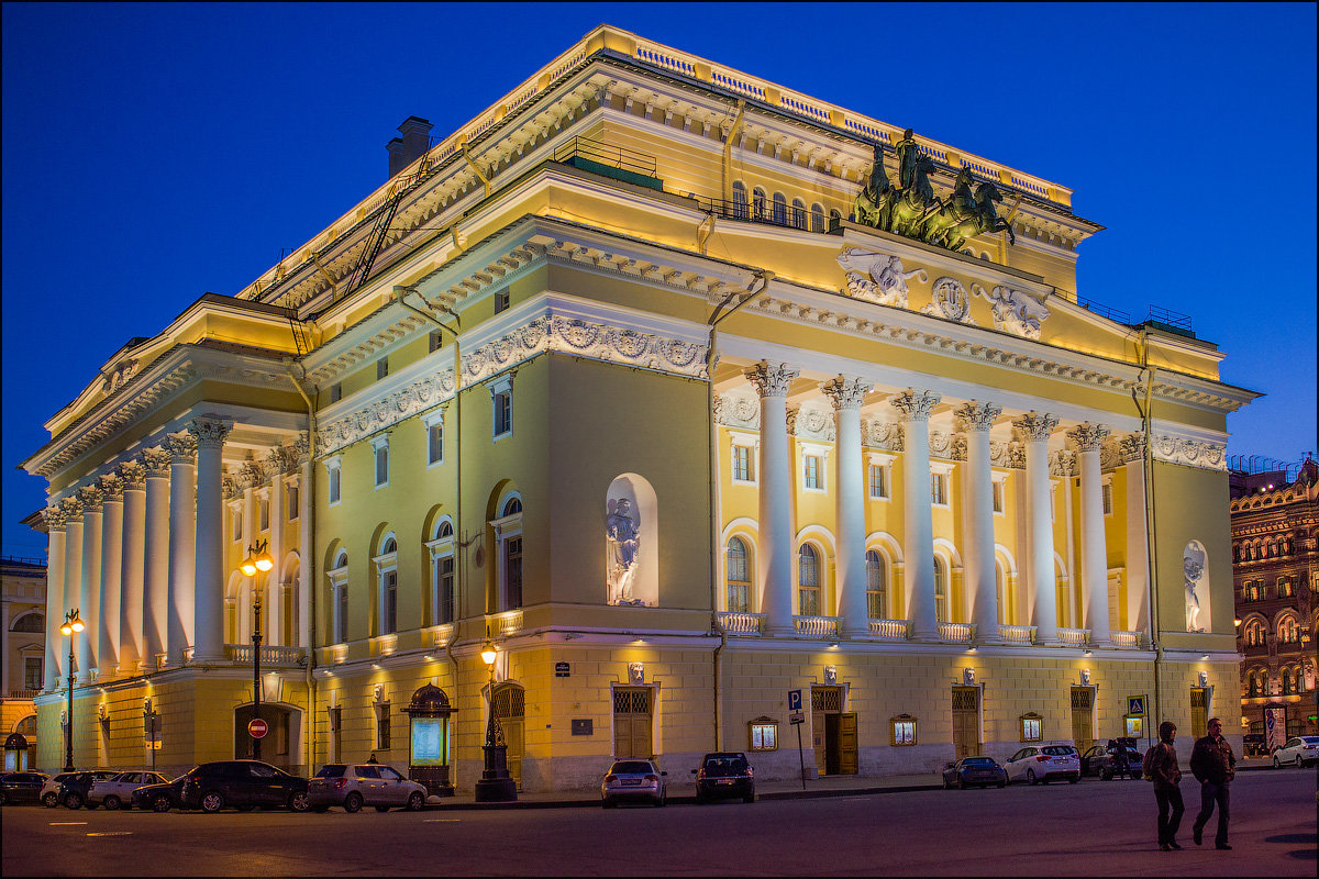 Здание александрийского театра
