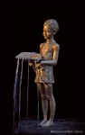 Скульптура | Małgorzata Chodakowska | Mädchen mit Blatt