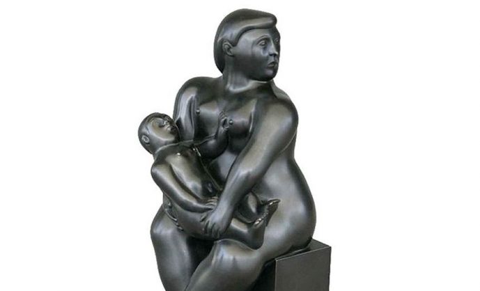 В парижской галерее вор незаметно вынес 15-килограммовую статую